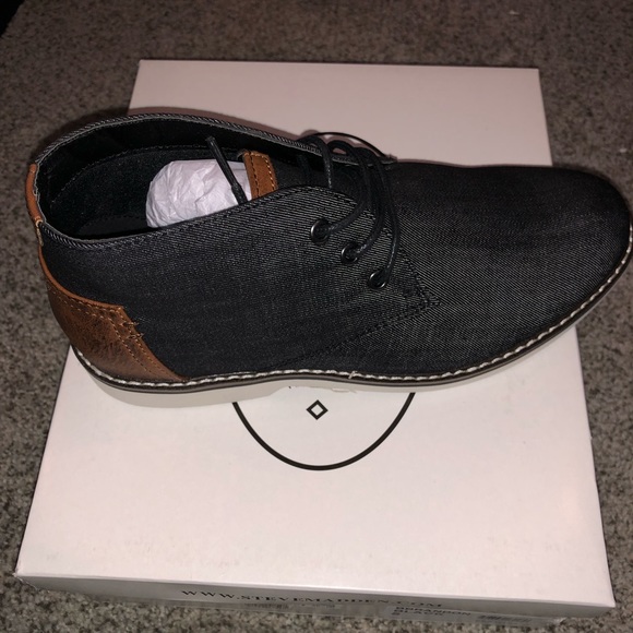 Brand New Boy Steve Madden - Picture 1 of 4